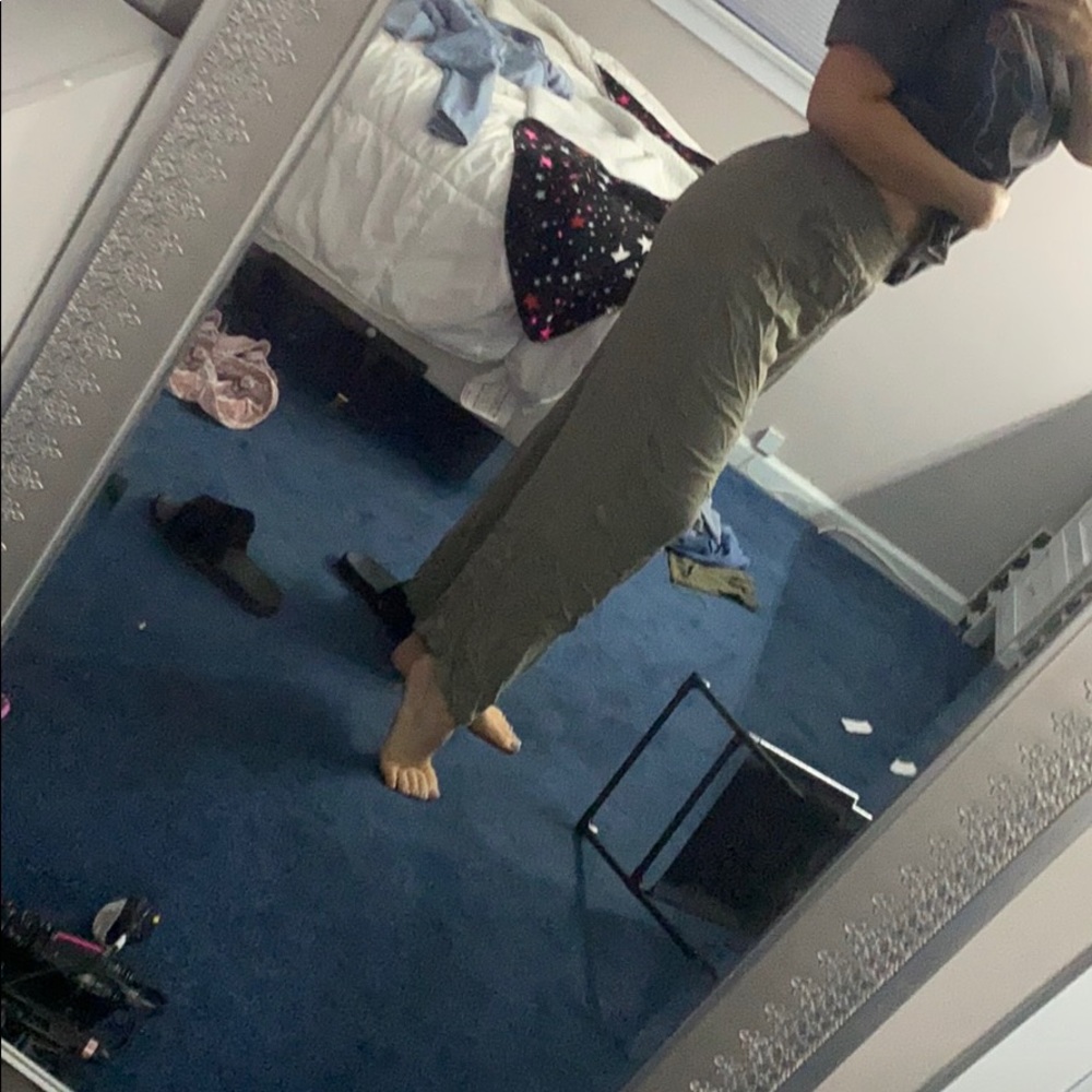 army green loose pants